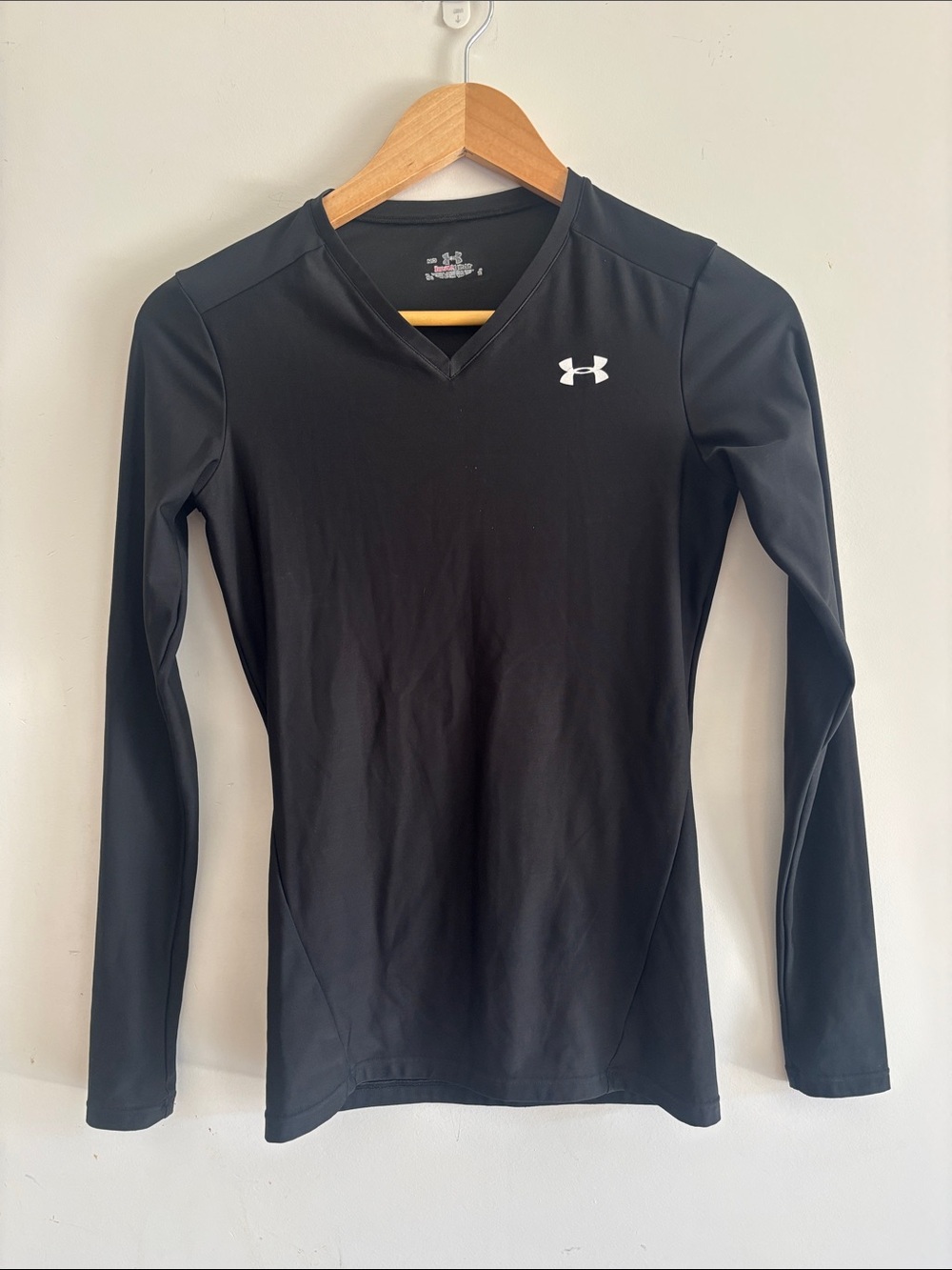 Under Armour Black Long Sleeve V-Neck Compression Top